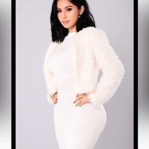 H&M White fluffy faux fur jacket